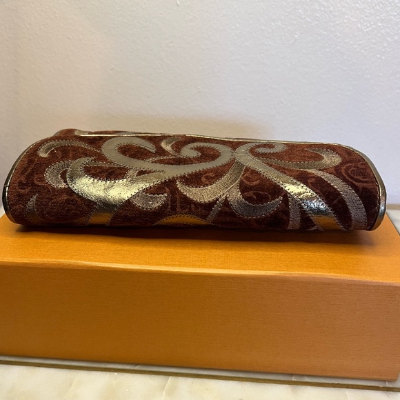 Bloomingdales Velour Clutch - Picture 5 of 11